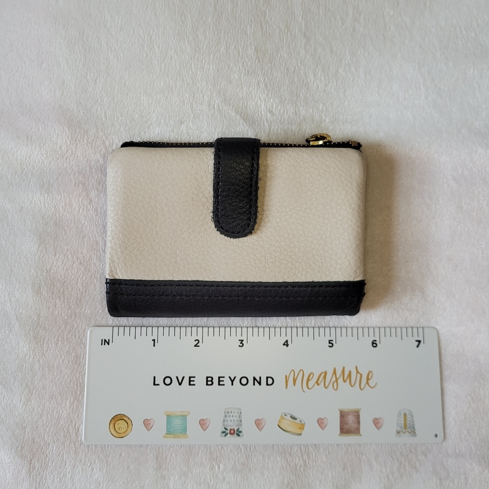 Wallet - Picture 5 of 5